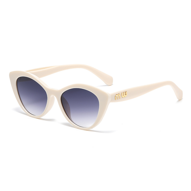 Best Selling Designer Eyewear for Women Outfits Women Cat Eye UV400 Sunglasses Eco-Friendly PC Glasses