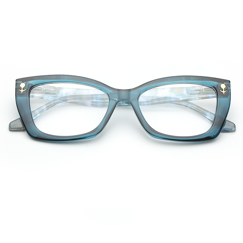 Eyewear Showcase 4