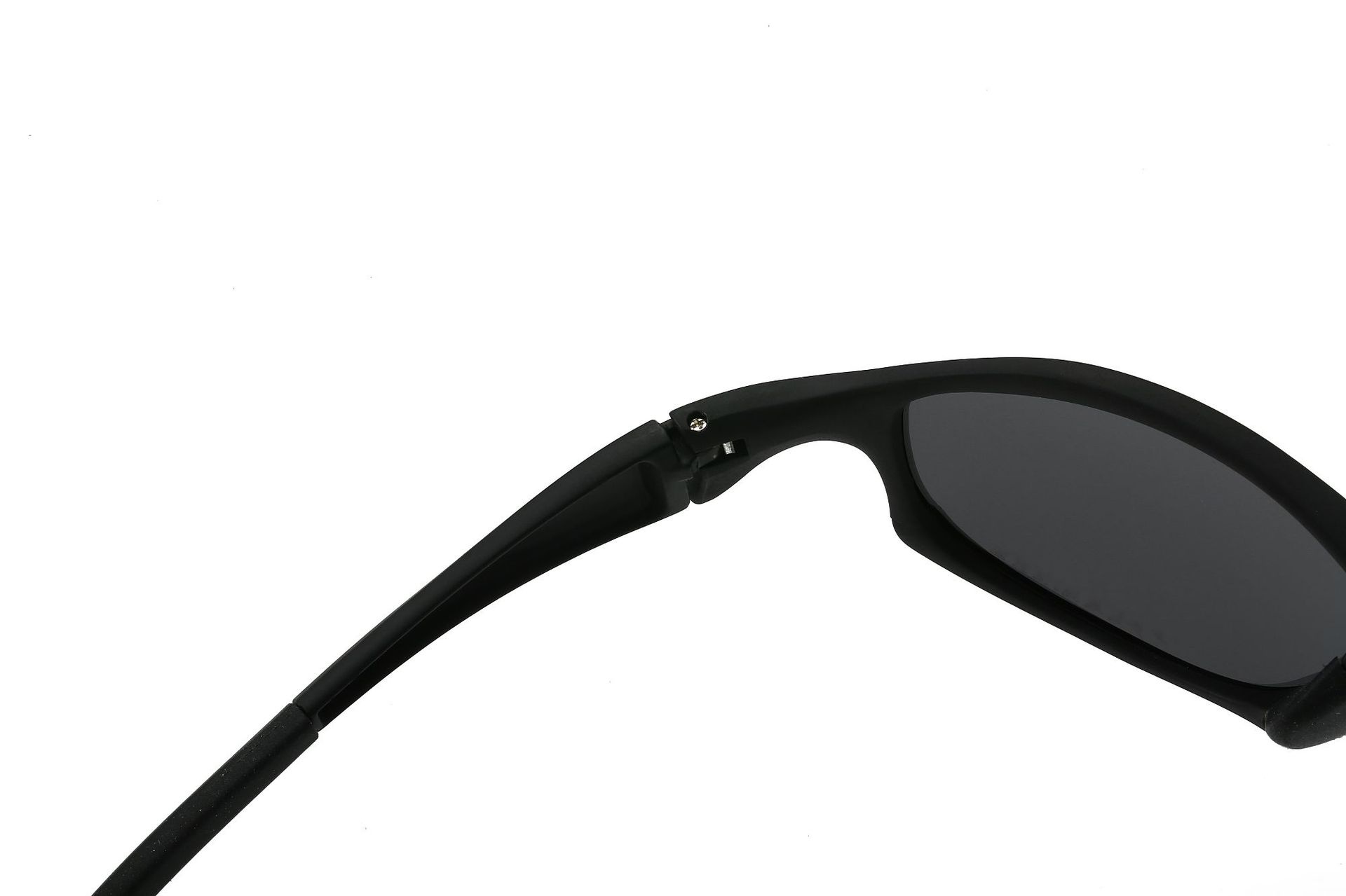 Tomahawk Full Frame Unisex Sunglasses with Sand-Colored Polarized Lenses and Spring-Hinge Metal Arms